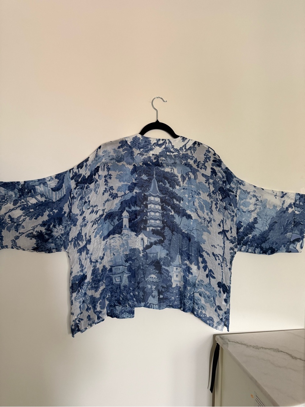 One Hundred Stars Oriental Style Kimono - Picture 6 of 6